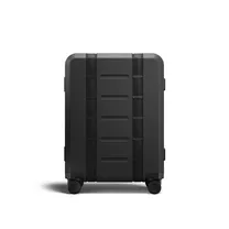 db-ramverk-pro-carry-on-black-out.jpg