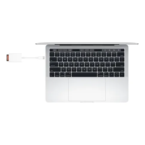 Apple_USB-C_SD_Card_Reader_White_On_MacBook_Pro_Silver.jpg
