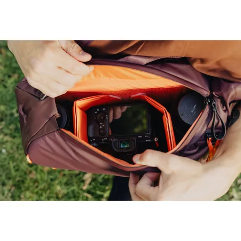 Everyday_Tote_20L_Eclipse_7.jpg