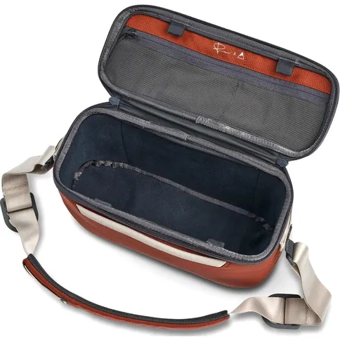 Gomatic-Luma-Camera-Sling-12L-rust-red_5.jpg