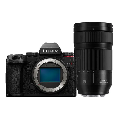 12490574-panasonic-lumix.jpg