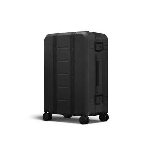 The-Ramverk-Medium-Luggage-Black_2.jpg