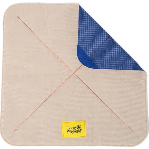Long-Weekend-Padded-Camera-Wrap-19x19_2.jpg