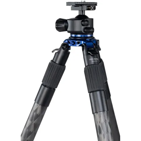 Carl-Zeiss-Tripod-Kit-Max-Duty-V_3.jpg