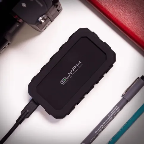 Glyph-Atom-EX20-High-Intensity-USB-C-3-2-Gen-2x2-NVMe-SSD-Bus-Powered_7.jpg