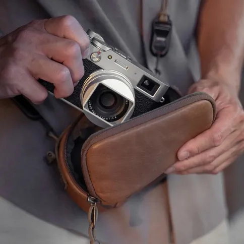Wotancraft-Portable-Pouch-size-M-brown-leather_5.jpg