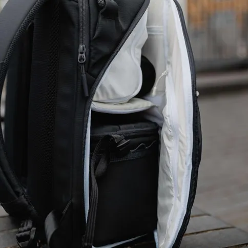 Leofoto_dailylite_series_backpack_23L_blue4.jpg