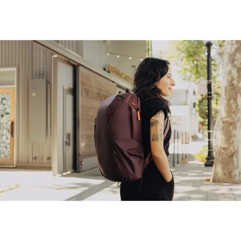 Everyday_Backpack_Zip_20L_Eclipse_5.jpg
