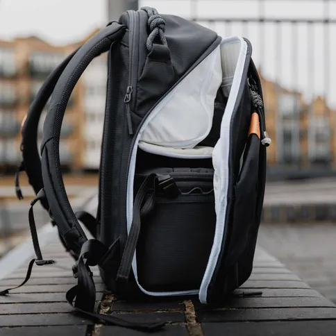 Leofoto_dailylite_series_backpack_23L_blue5.jpg