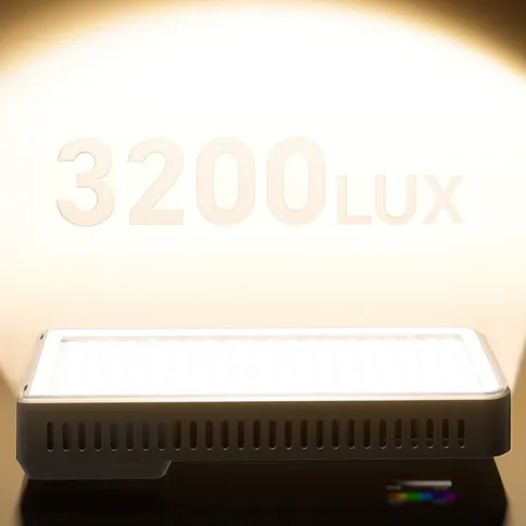 Ulanzi-K20-RGB-20W-Panel-Light_4.jpg