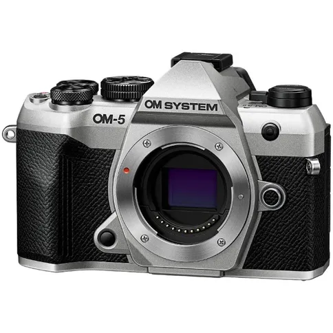 3_Omsystem_om5_zilver_holiday_kit.jpg