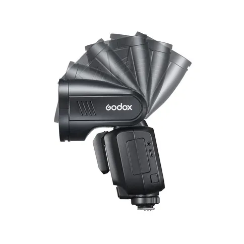 Godox-Speedlite-V100-OM-System-Panasonic_3.jpg