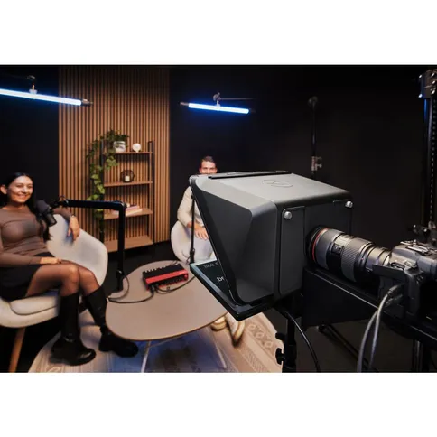 Elgato-Prompter-XL-Full-Sized-Teleprompter-with-Removable-Display_3.jpg