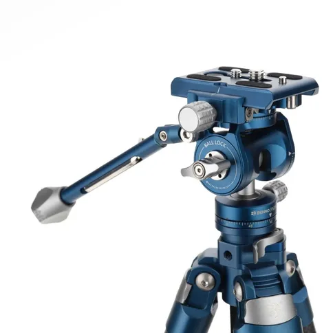 5_Benro_Carbon_cyanbird.jpg