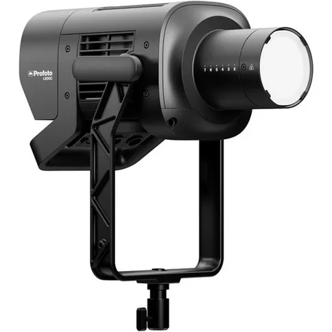 Profoto-902022-L600C_3.jpg