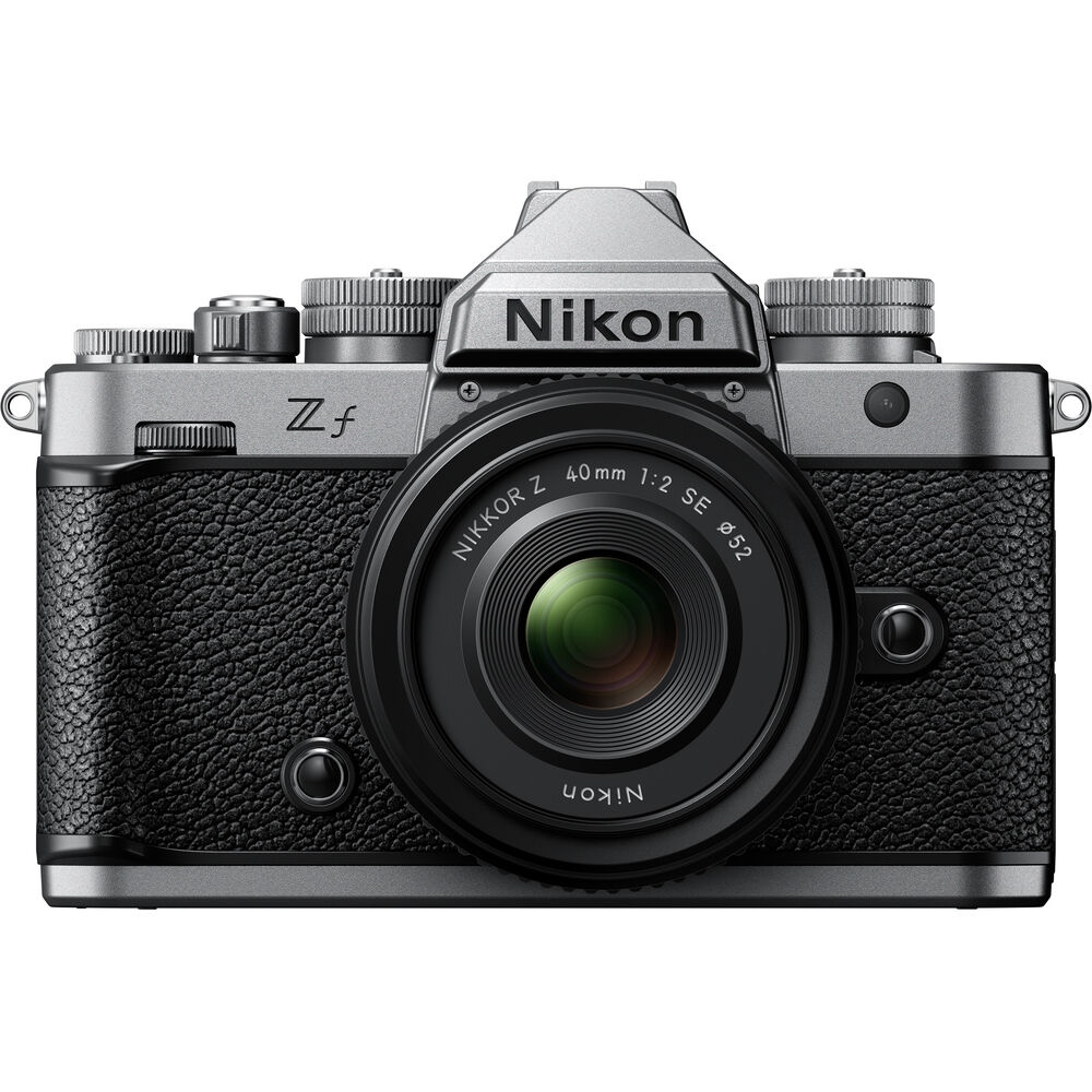 Nikon Z f argenté + NIKKOR Z 40mm f/2.0 special edition